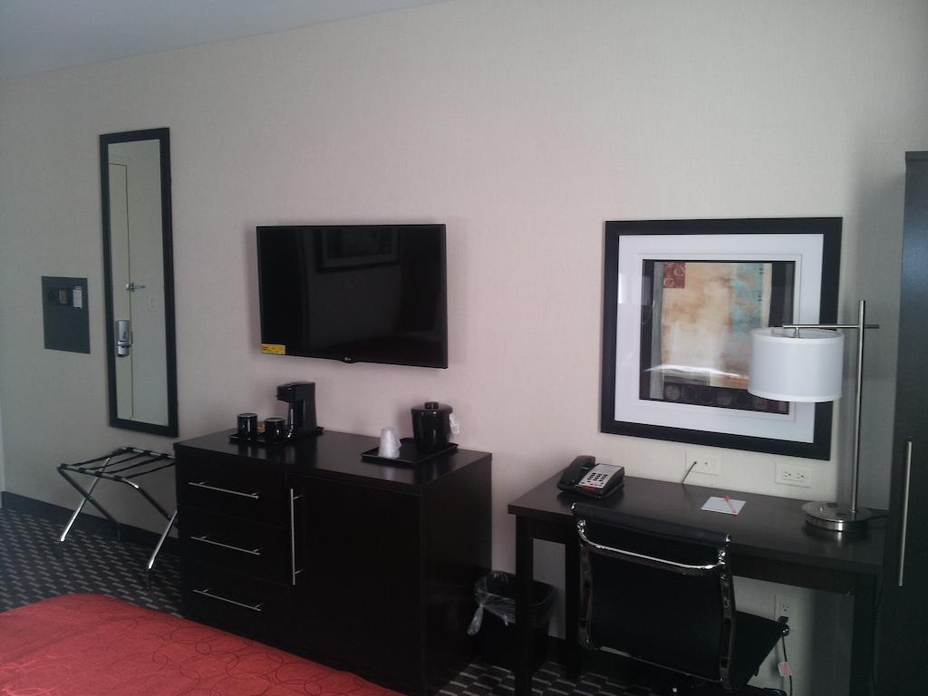 Howard Johnson By Wyndham Jamaica Ny Near Airtrain Jfk New York Værelse billede