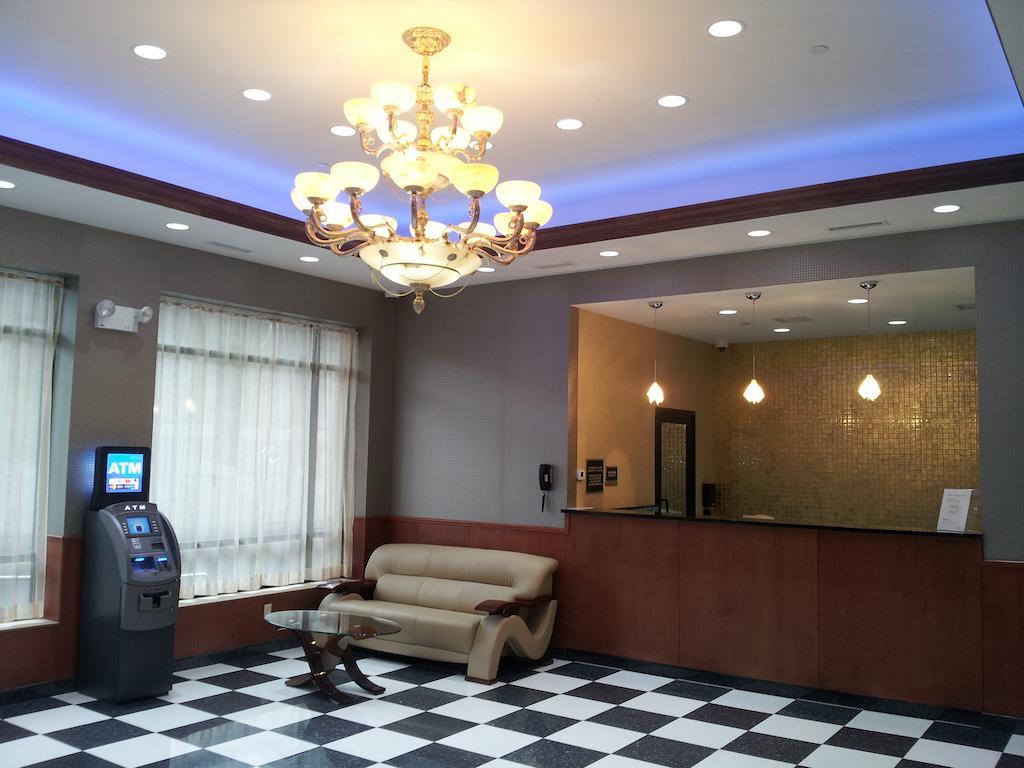 Howard Johnson By Wyndham Jamaica Ny Near Airtrain Jfk New York Eksteriør billede
