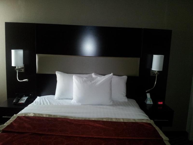 Howard Johnson By Wyndham Jamaica Ny Near Airtrain Jfk New York Eksteriør billede